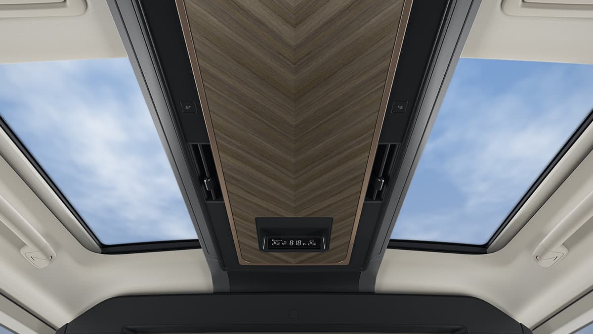 http://Lexus%20LM%20350h%204-seater%20Ultra%20Open%20Cabin%20Feel