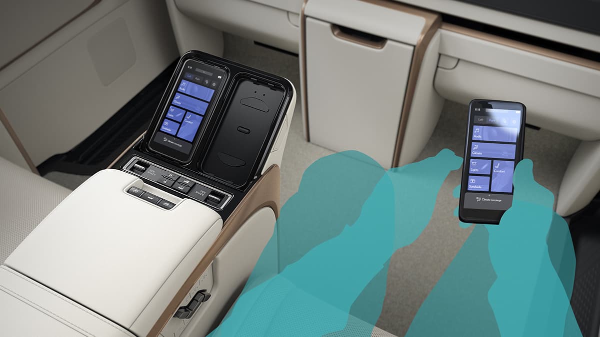 http://Lexus%20LM%20350h%204-seater%20Ultra%20Luxury%20Removable%20Controllers