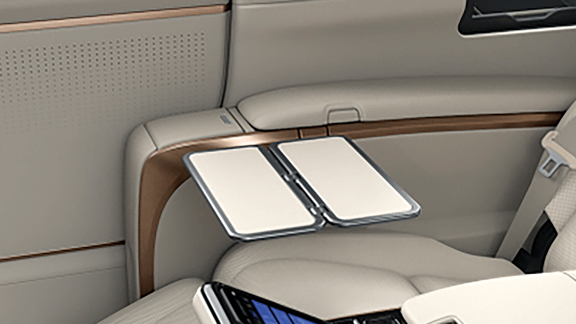 http://Lexus%20LM%20350h%204-seater%20Ultra%20Luxury%20Stowable%20Table