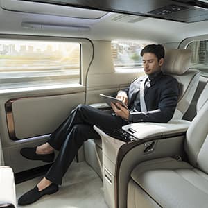 http://Lexus%20LM%20350h%204-Seater%20Ultra%20Luxury%20Gallery%20Images