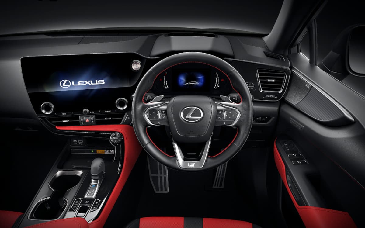 http://Lexus%20NX%20350h%20F%20Sport%20Tazuna%20Cockpit