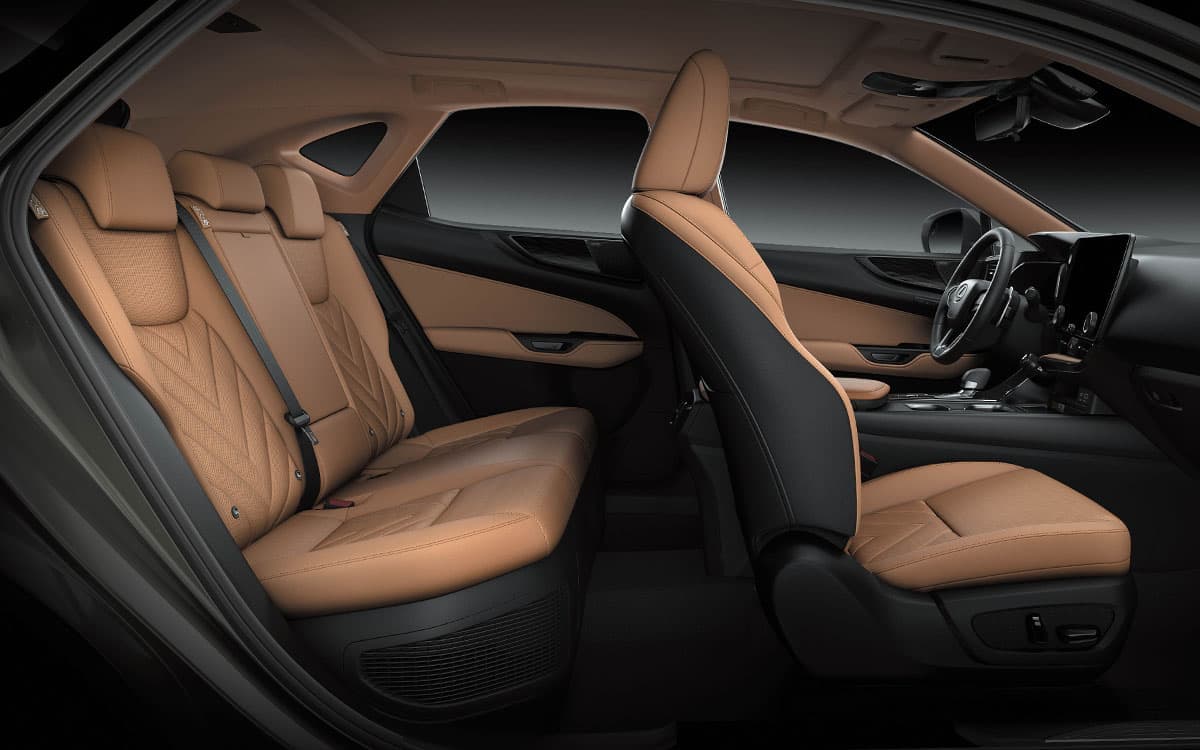 http://Lexus%20NX%20350h%20Luxury%20A%20Tranquil%20Haven
