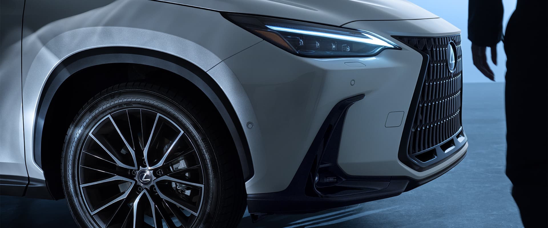Lexus NX 350h Luxury Exterior Gallery
