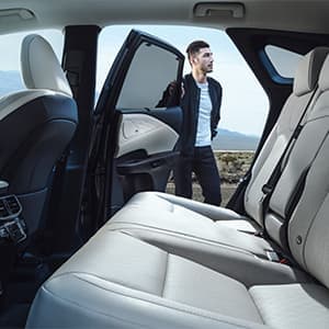 http://Lexus%20RX%20Interior%20Gallery%20Thumbnail%20Images