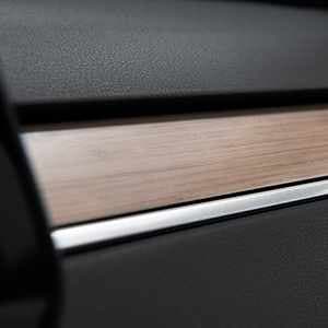 http://Lexus%20RX%20350h%20Luxury%20Interior%20Gallery%20Thumbnail%20Images