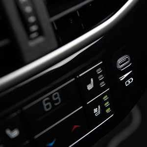 http://Lexus%20RX%20500h%20F%20Sport%20Interior%20Gallery%20Thumbnail%20Images