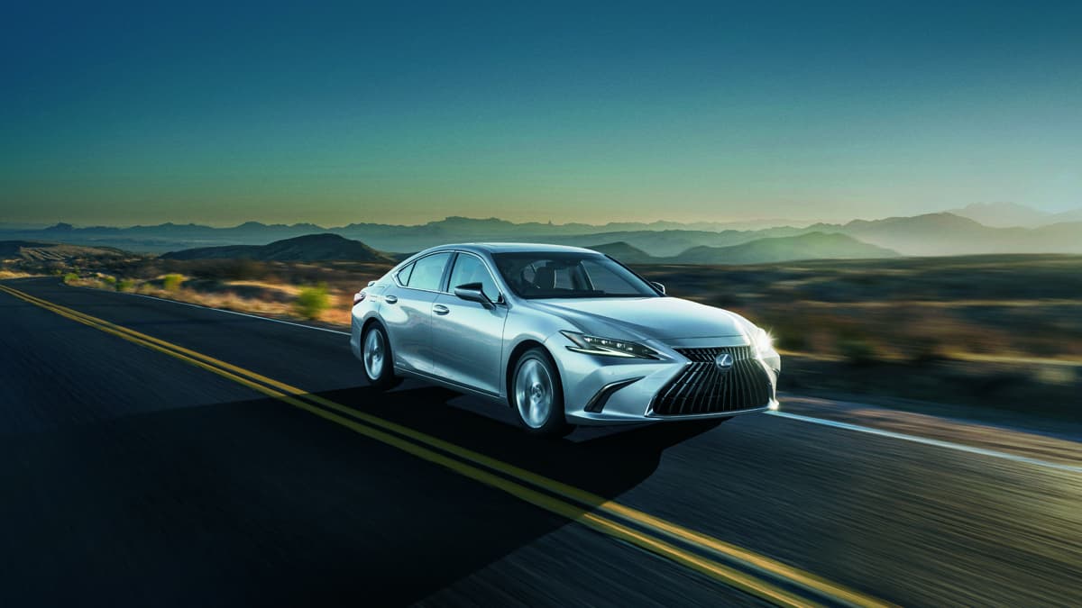 LEXUS INTRODUCES THE NEW AND REFINED ‘MADE IN INDIA’ ES 300H
